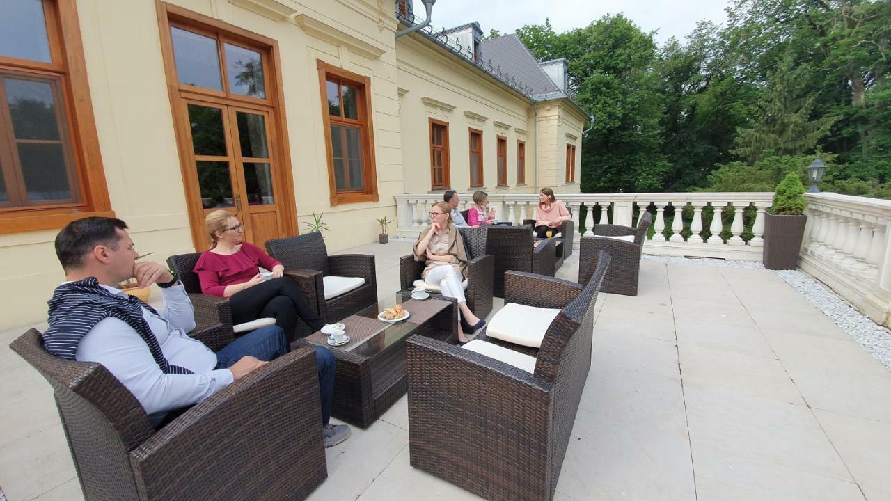 Fonix Wellness Resort Csitár Exteriör bild