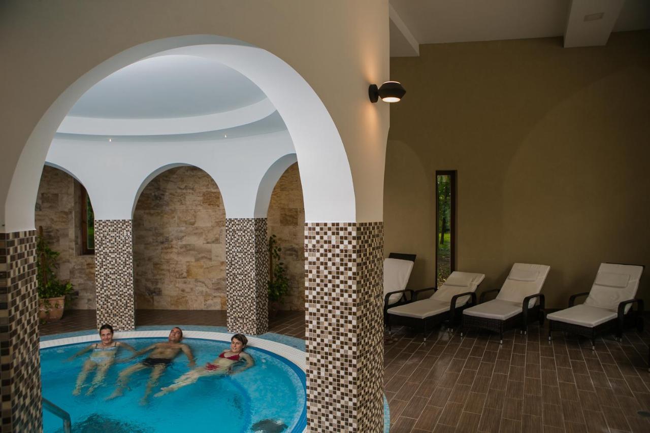 Fonix Wellness Resort Csitár Exteriör bild